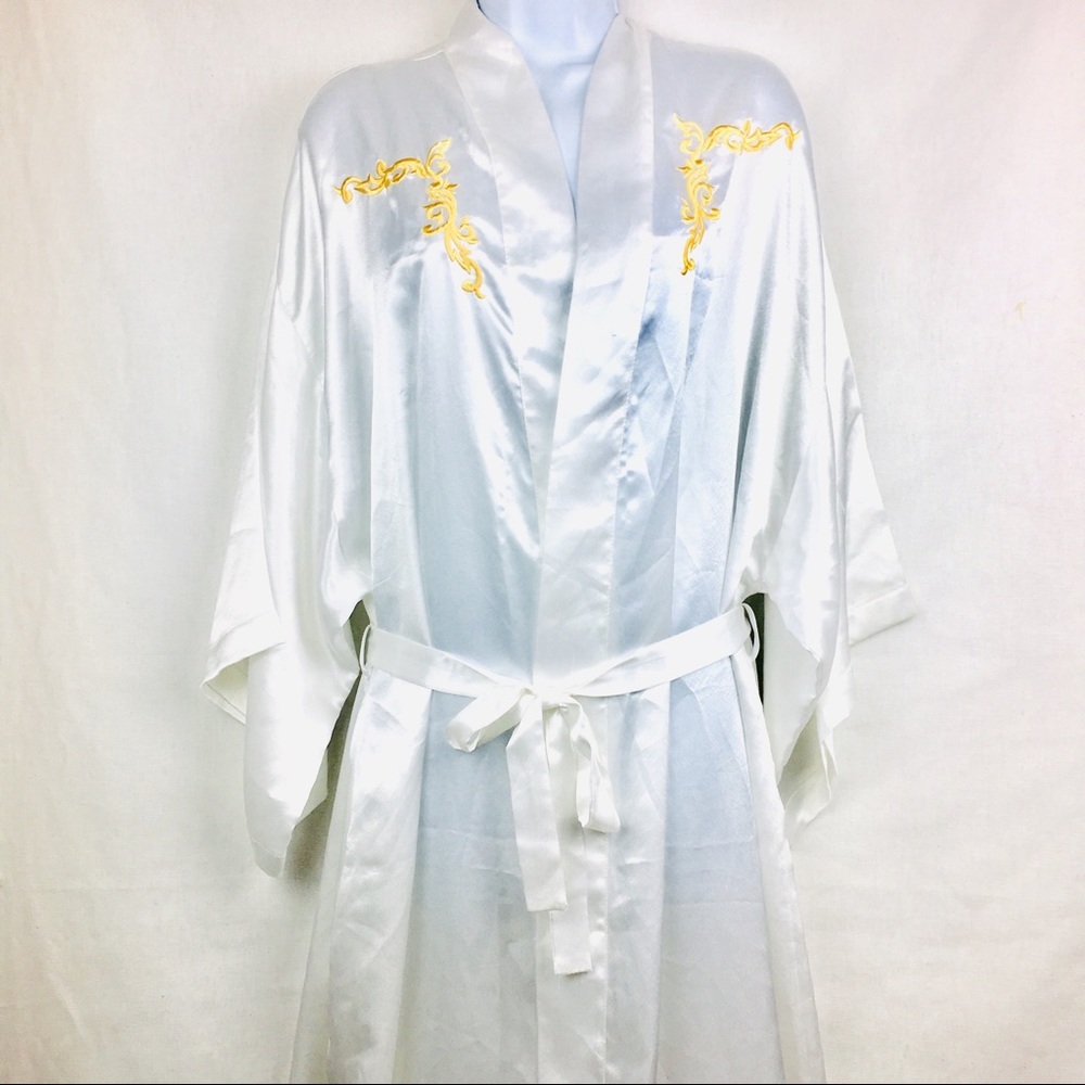 VTG Val Mode white poly satin Lingerie robe kimono